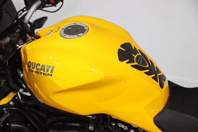 Lot 2017 Ducati Monster 821