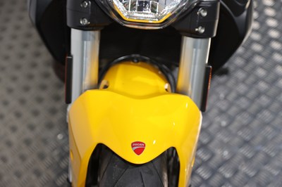 Lot 2017 Ducati Monster 821