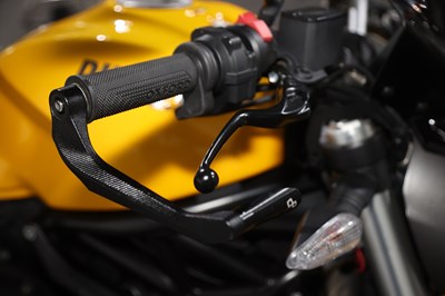 Lot 2017 Ducati Monster 821