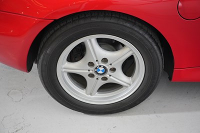 Lot 1998 BMW Z3 1.9