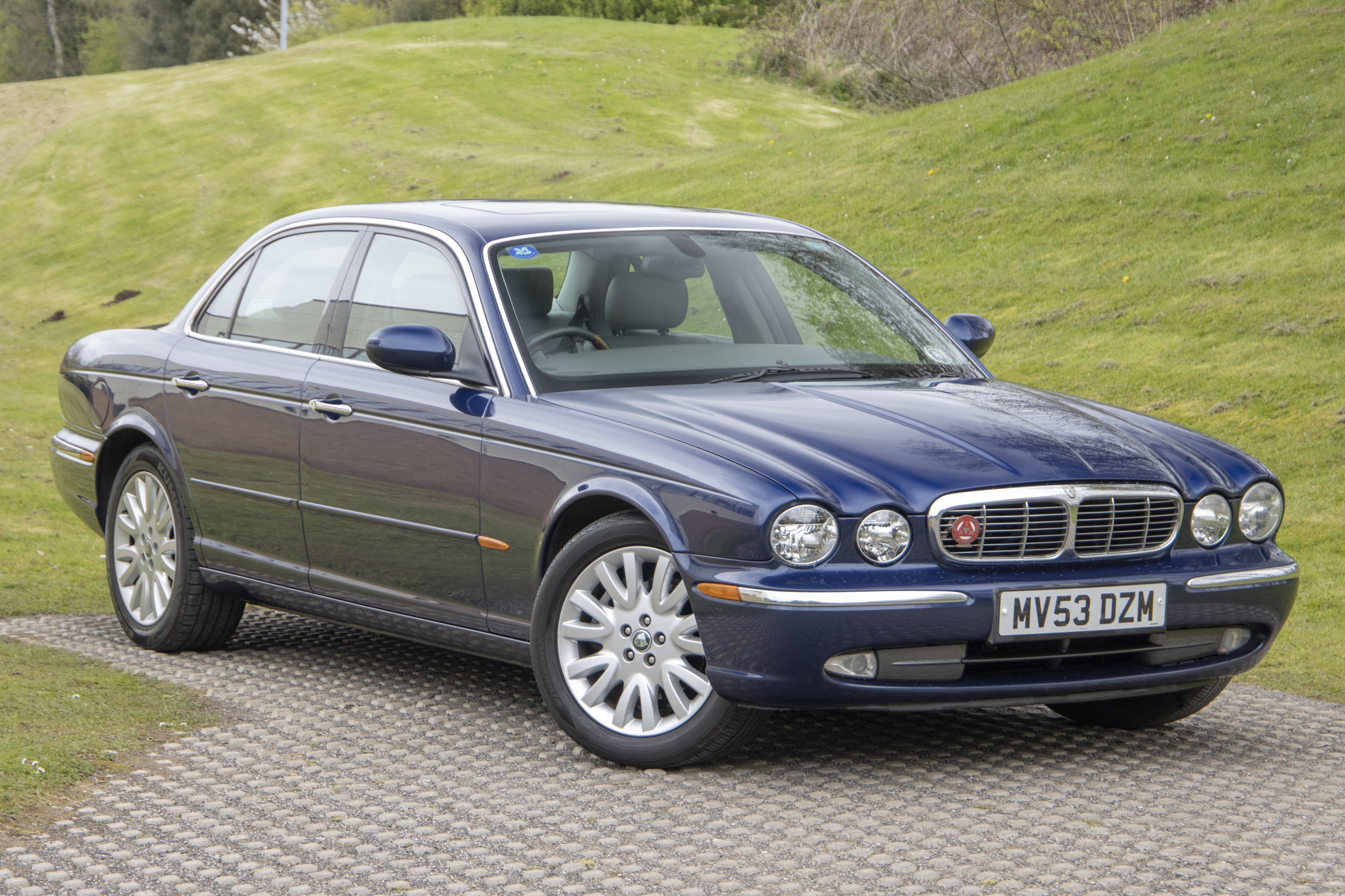No159.Jaguar XJ6 2003: ジャガーXJ6 2003年式 Lot 84 - 2003 Jaguar XJ6 3.0 V6 SE