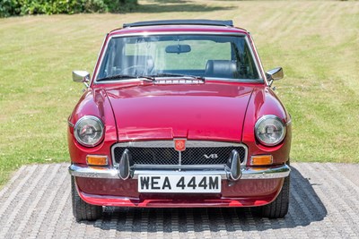 Lot 51 - 1973 MG B GT V8